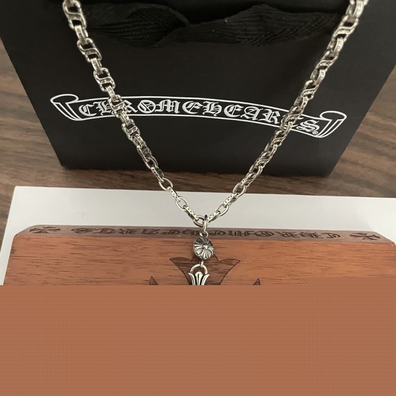 Ch**me He**ts necklaces